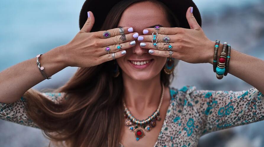 6 Bohemian Jewelry Styles To Make Your Outfits Pop
