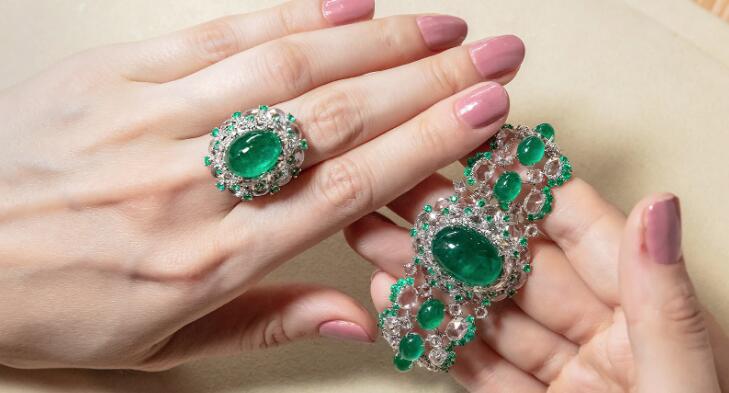 Fashion Jewelry vs. Fine Jewelry